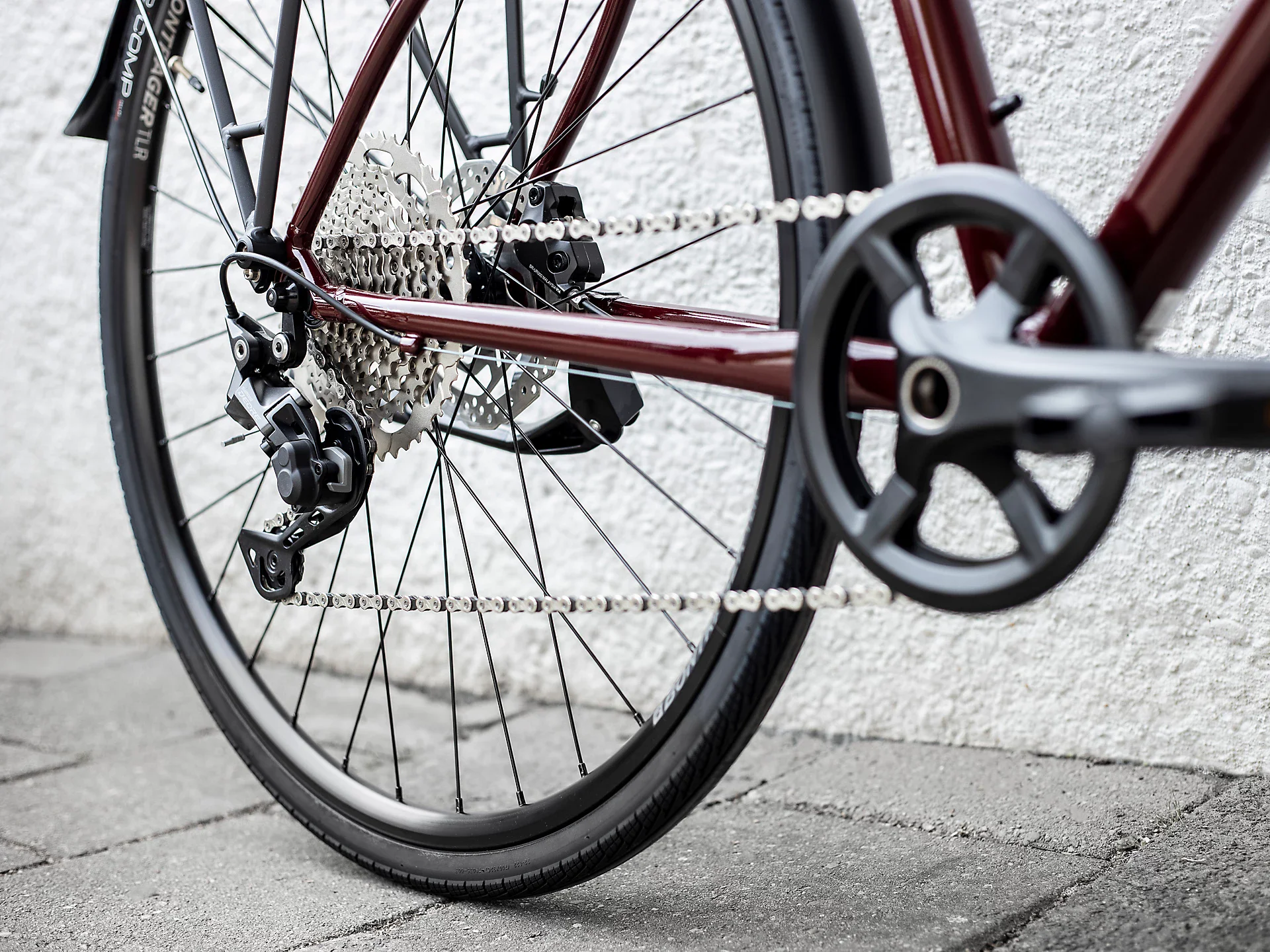 Trek FX 3 Disc Equipped Viper Red To Cobra Blood Fade 6 Trek FX 3 Disc Equipped Viper Red To Cobra Blood Fade – Image 4