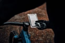 Fidlock Etui Téléphone VACUUM Uni - M Noir -Boutique De Voitures VC 01100 BLK fidlock VACUUM uniphonecas M outdoor 05